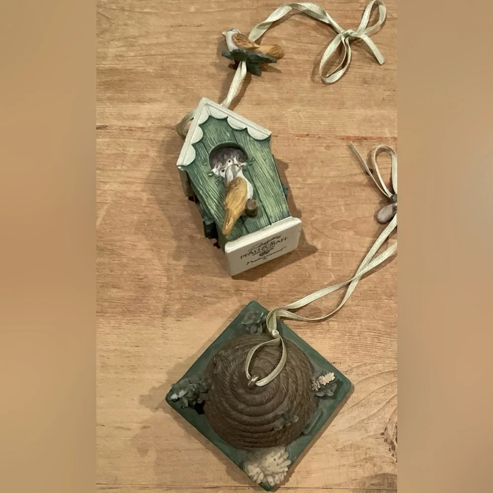 Pfaltzgraff Naturewood Decor figurines ornaments birdhouse beehive set of 2